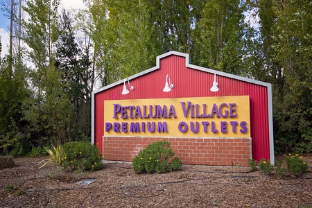 Petaluma Village Premium Outlets Simon Malls